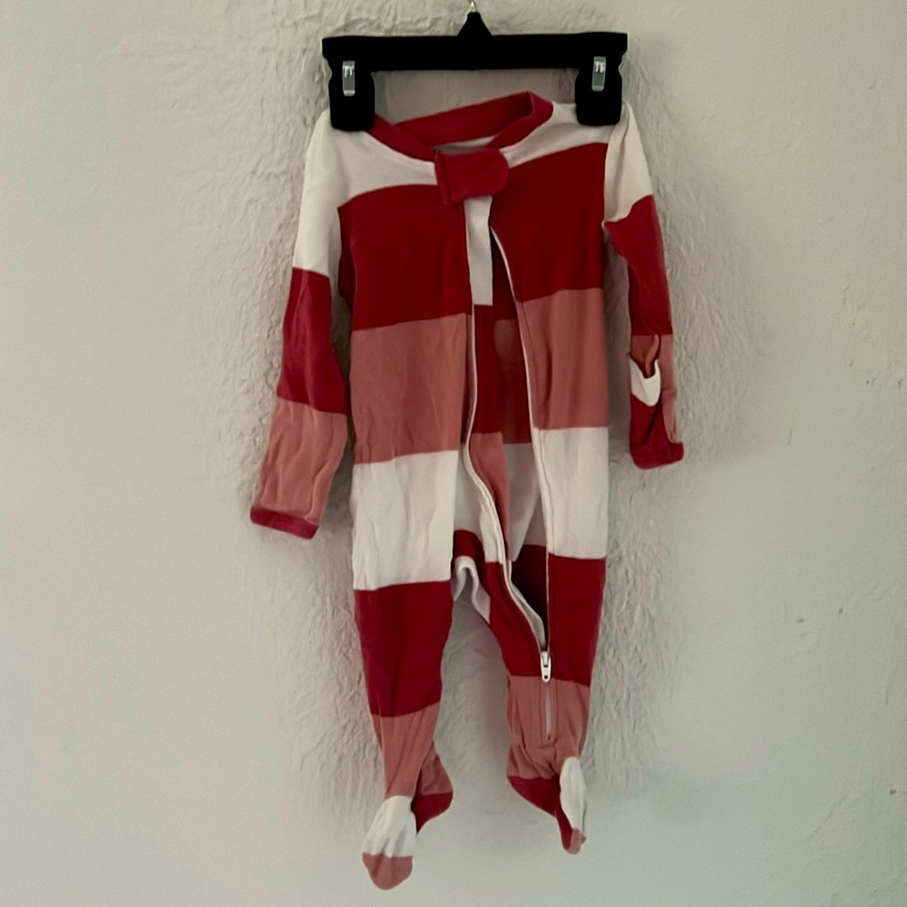 Honest baby 0 to 3 month onesie